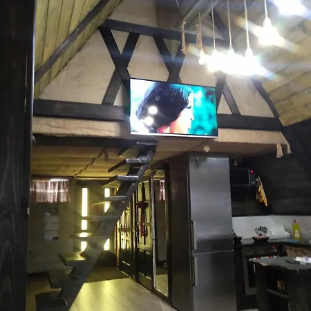 Будинок відпочинку затишний будинок Black House *