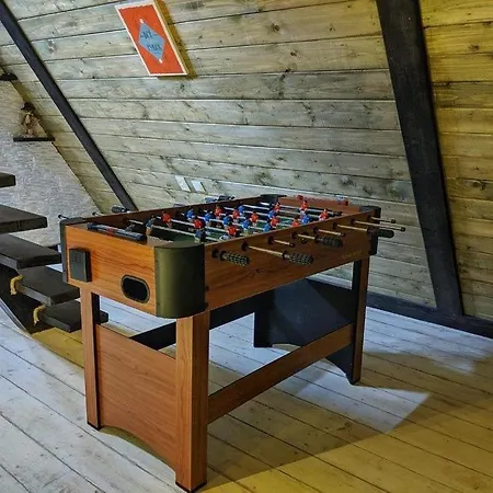 Будинок відпочинку затишний будинок Black House